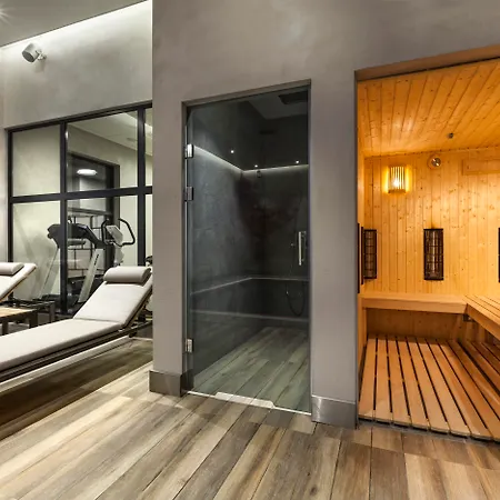 Ξενοδοχείο Sadova 4*