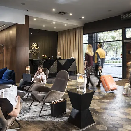 Отель Hotel Sadova 4*