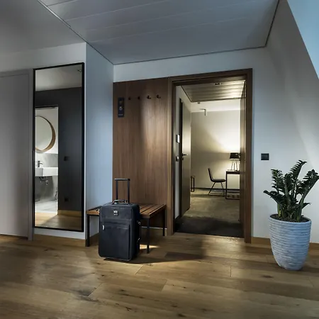 Отель Hotel Sadova Гданьск