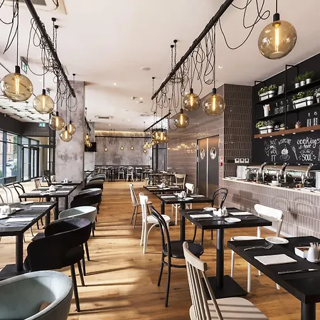 Hotel Sadova Отель 4*