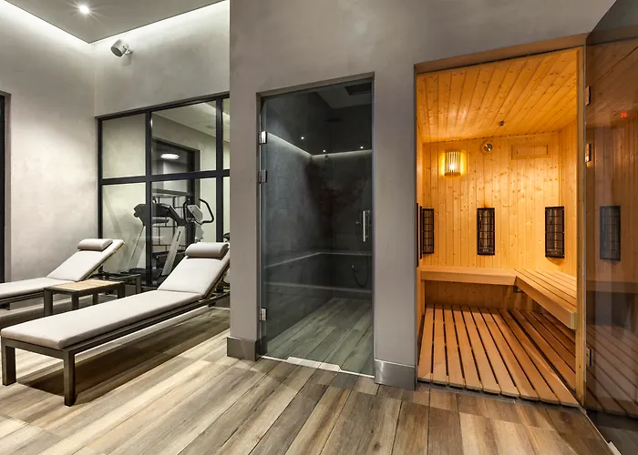 Отель Hotel Sadova 4*