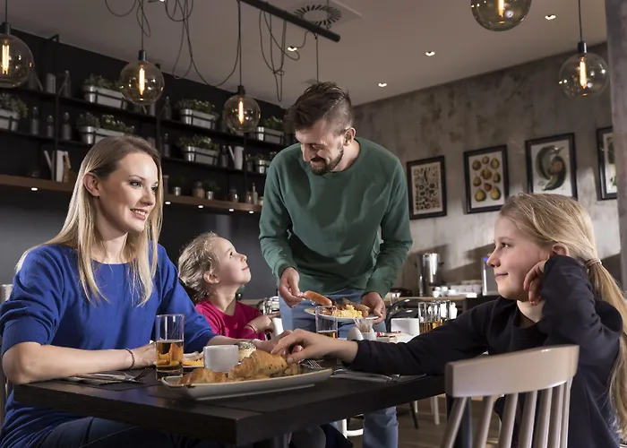 Отель Hotel Sadova 4*